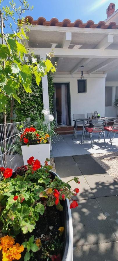 זאדאר Apartman Stura 1 מראה חיצוני תמונה